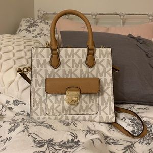 Michael Korda purse + matching wallet